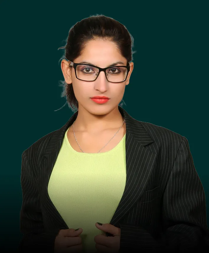 Sophia Martinez, Chief Operating Officer